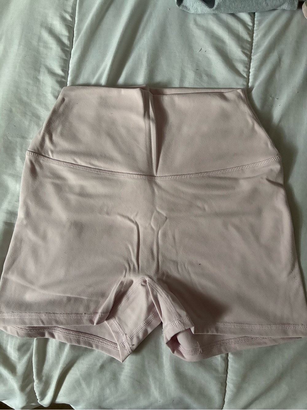 GARAGE⭐️ Booty Shorts in PINK💕
